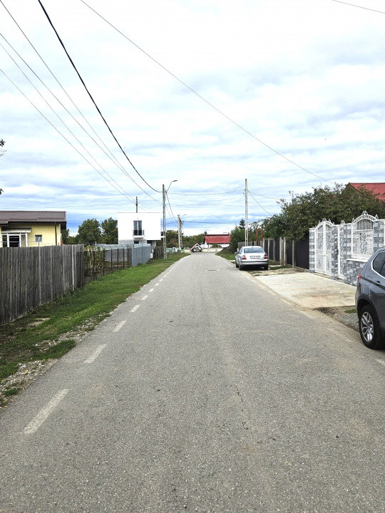 De vanzare 400 mp in Stefanestii de Jos-Str Busteni(toate utilitatiile)