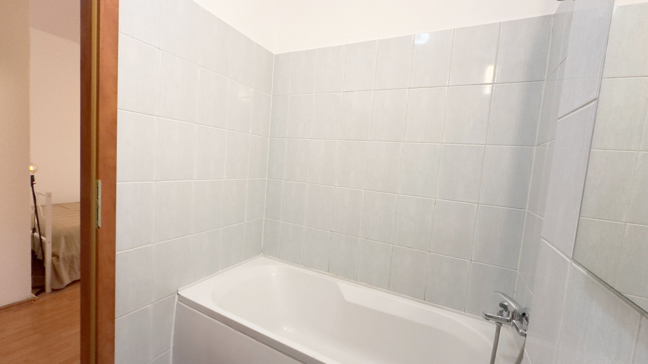 Garsonieră în Răsărit de Soare, parcare inclusă, Auchan Titan