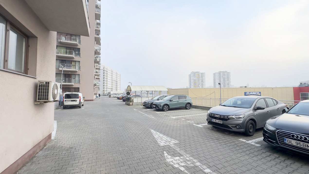 Garsonieră în Răsărit de Soare, parcare inclusă, Auchan Titan