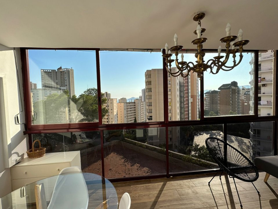 Apartament la doar 500 m de Plaja Levante, cu Licență Turistică Activă