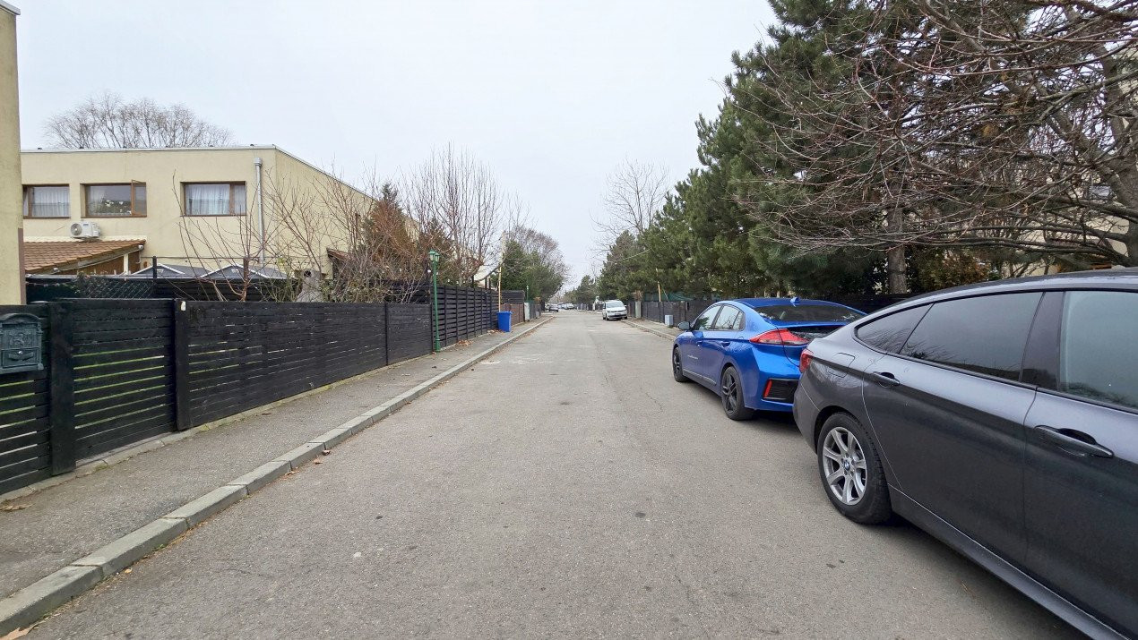 Green City. Casa frumoasa, gradina si liniste de vanzare