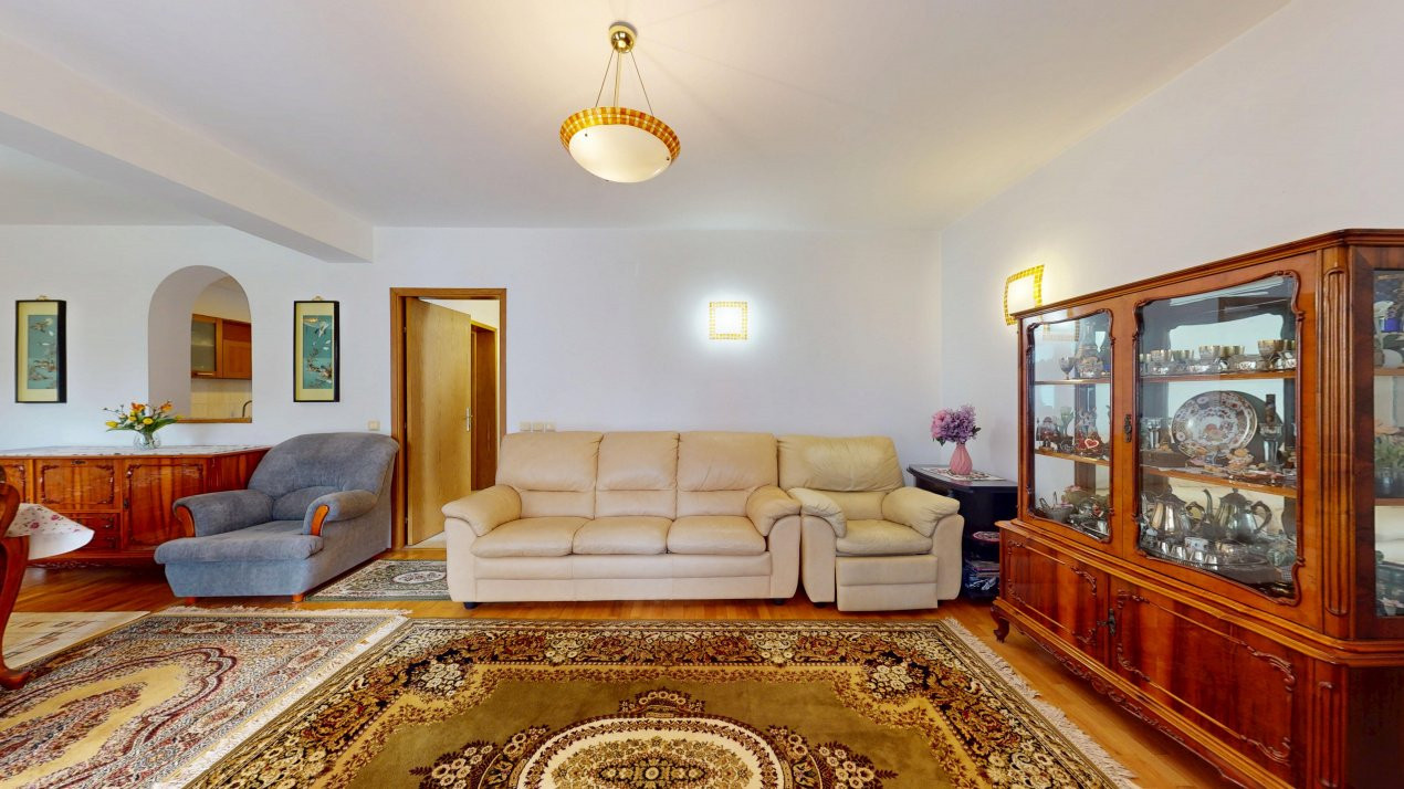 Vila unde diminețile încep cu liniște, nu cu trafic – Iancu Nicolae