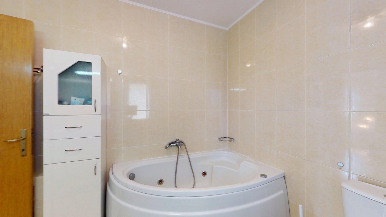 Vila unde diminețile încep cu liniște, nu cu trafic – Iancu Nicolae