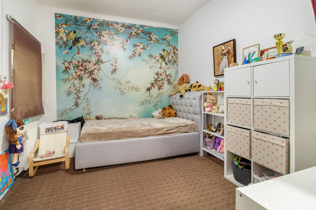 Casa cu gradina aproape de metrou 1 Mai - 232 mp curte libera