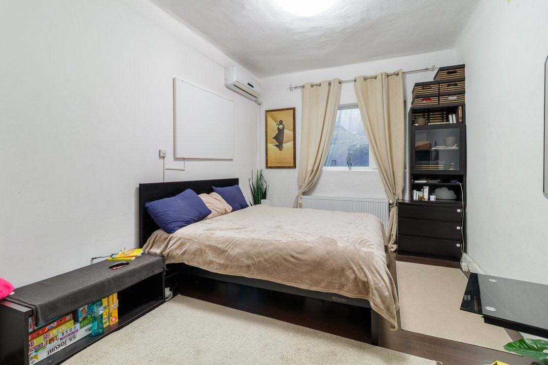 Casa cu gradina aproape de metrou 1 Mai - 232 mp curte libera