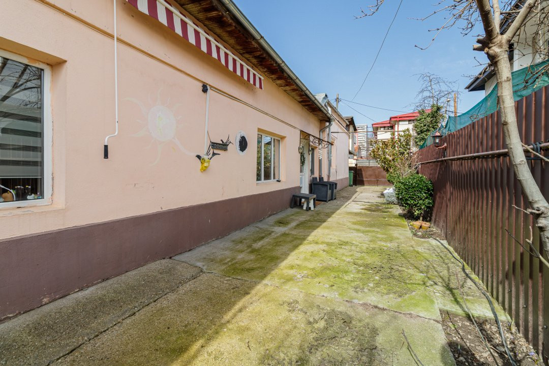 Casa cu gradina aproape de metrou 1 Mai - 232 mp curte libera