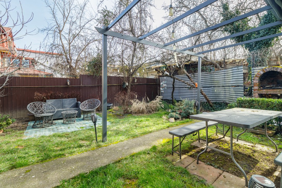 Casa cu gradina aproape de metrou 1 Mai - 232 mp curte libera