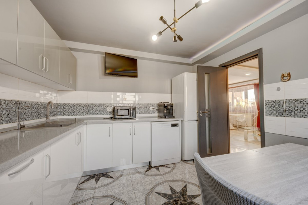 BERCENI – FLUTURILOR  – CASA 5 CAMERE, 155 MP TOTAL, LOT 320 MP!