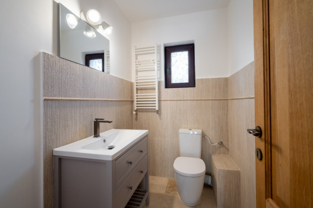 Vila de vanzare Branesti,, teren suplimentar,  gata de mutare si  acces rapid.