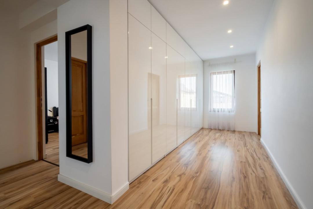 Vila de vanzare Branesti,, teren suplimentar,  gata de mutare si  acces rapid.