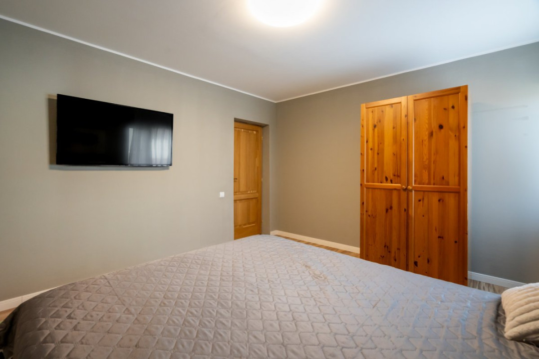 Vila de vanzare Branesti,, teren suplimentar,  gata de mutare si  acces rapid.