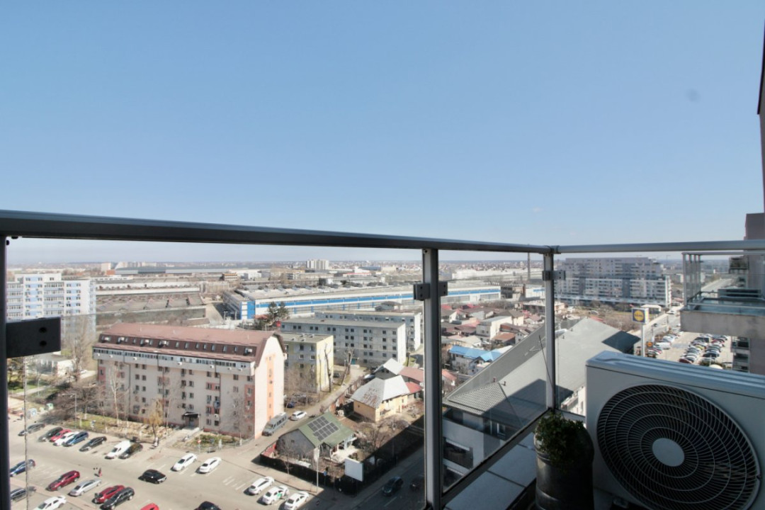 TITAN AUCHAN-RASARIT DE SOARE, APARTAMENT CU VEDERE PANORAMICA!