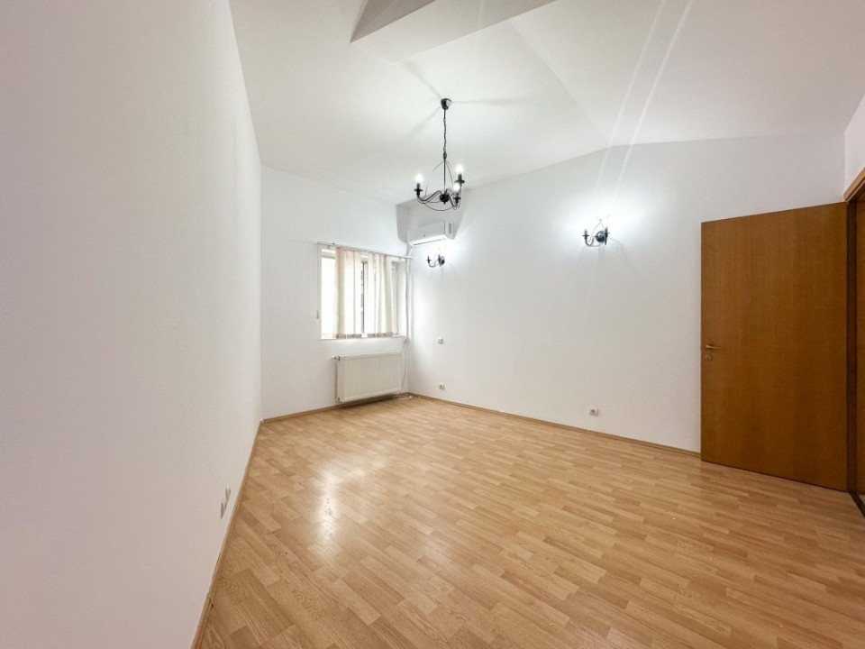 2 etaje, 160mp, centrala termica, scara interioara - Prestanta!