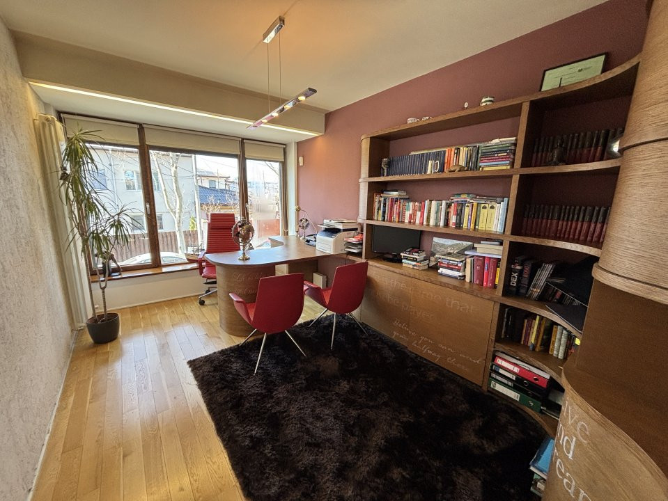 Vila D+P+2 + Piscina  - Andronache