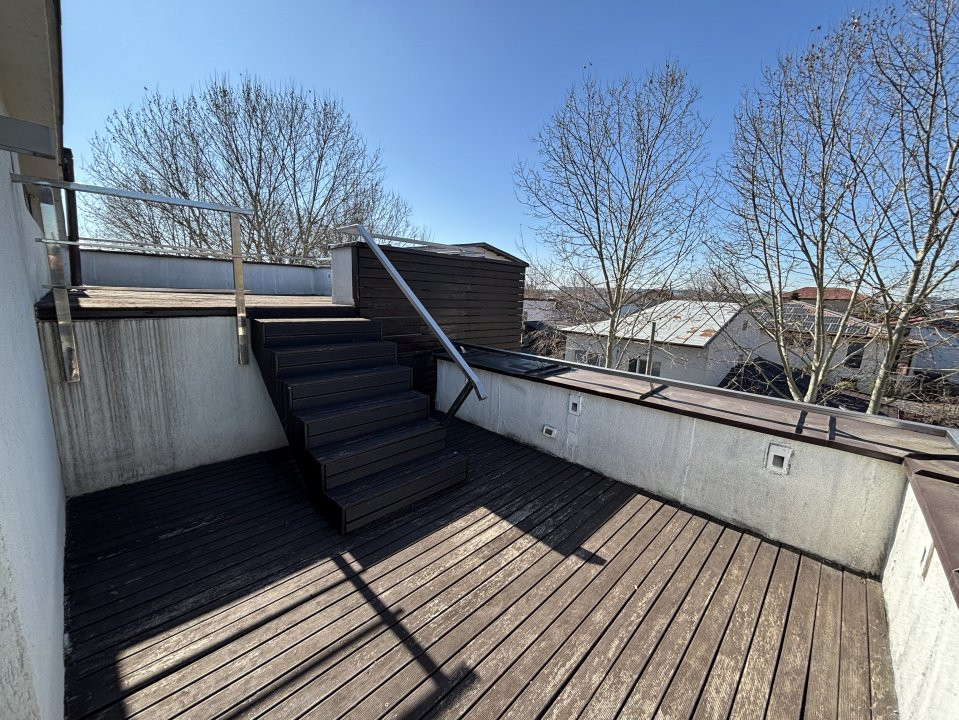 Vila D+P+2 + Piscina  - Andronache