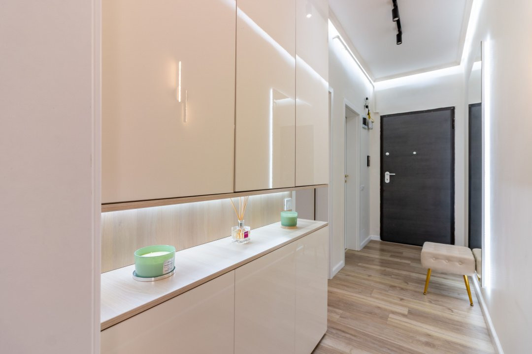 Garsonieră decomandată, Exigent Plaza Faza 5, mobilată modern, bloc 2024