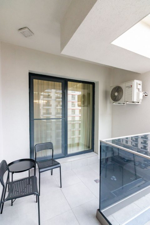 Garsonieră decomandată, Exigent Plaza Faza 5, mobilată modern, bloc 2024