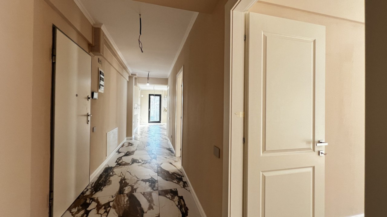 Unirii, 4 camere cu  2 parcari