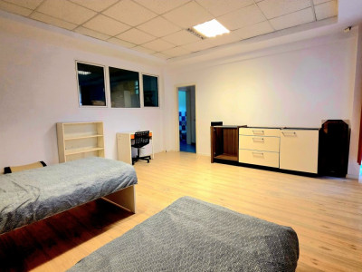 Apartament cu 5 camere si terasa generoasa in Prel. Ghencea 