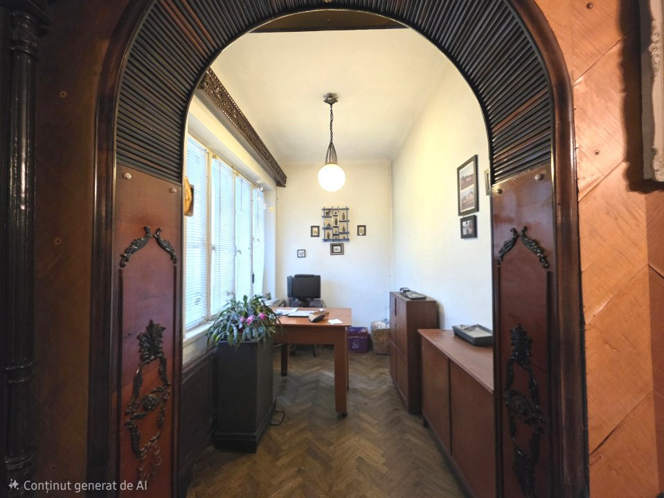 Apartament in Vila, 5 camere,  Alexandru Philippide 4, de renovat
