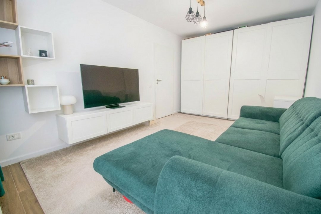 Bd.Obregia 2 camere,renovat lux,mobilat-utilat,centrala proprie,etaj 3/10