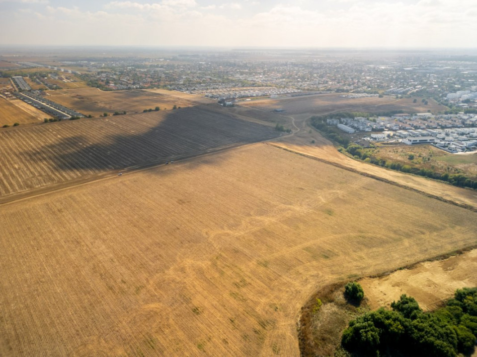 Teren dezvoltare in Tunari