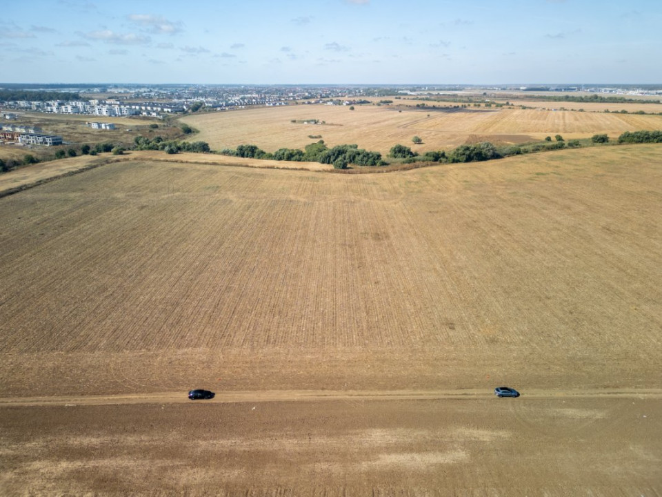Teren dezvoltare in Tunari