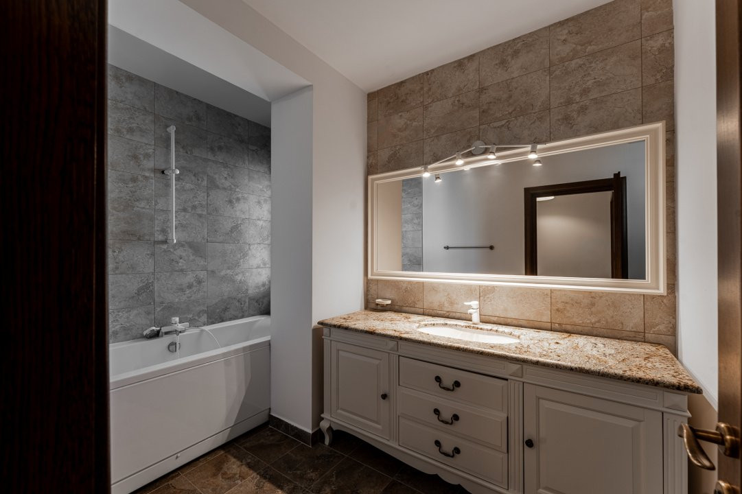 Vilă modernă de vânzare în zona Iancu Nicolae 