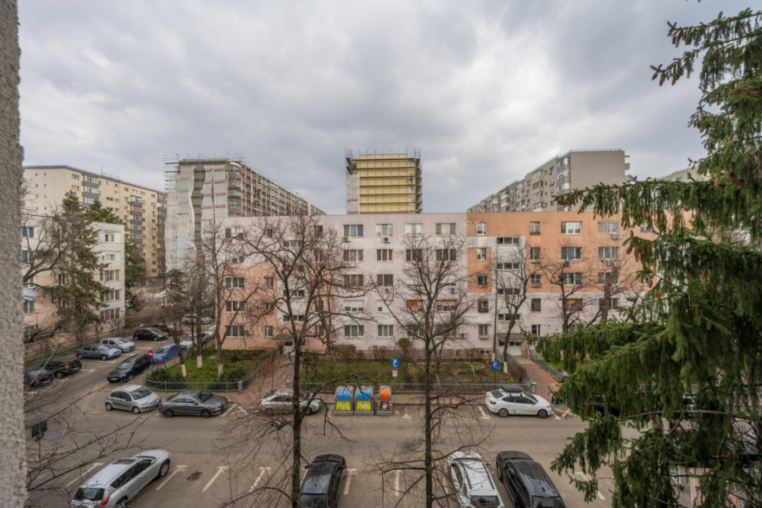 TITAN – OZANA, APARTAMENT 3 CAMERE 66 MP TOTAL, ETAJ 3 DIN 4, RENOVAT! 