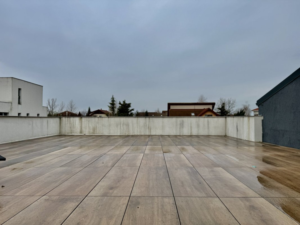 Martha Bibescu casa SMART, terasa 100mp priveliste W