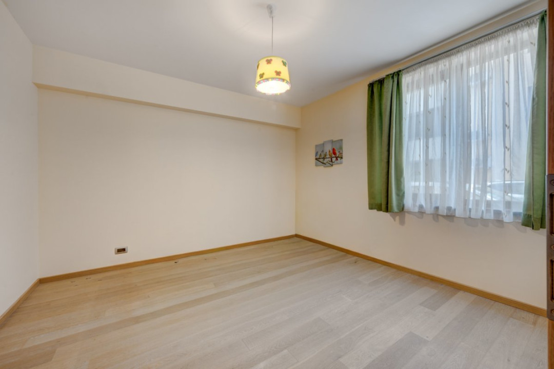 Pipera - Domus Stil - Vila 320 mp, liniste si siguranta!