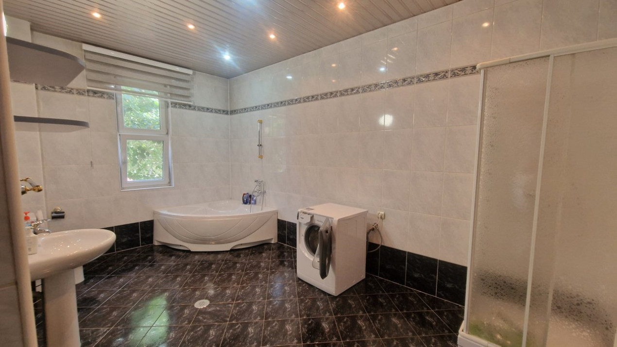 Vila individuala , B-dul Pieptanari !