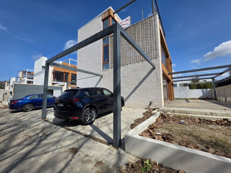 Vilă Modernă P+2E în Pipera – Spațiu, Confort și Terasa Panoramică