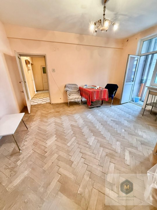 Metrou Lujerului - ap. 3 camere - necesita renovare completa