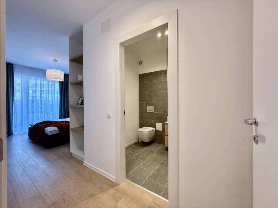 Apartament cu piscina si gradina proprie, nou, la prima inchiriere