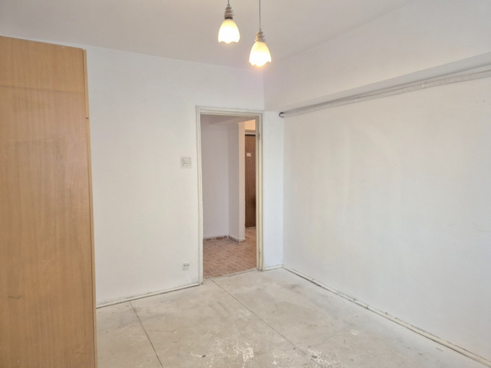 Apartament decomandat 2 camere, 60MP,  etaj 1, Calea Dorobanților!