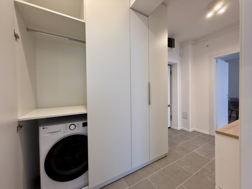 Apartament cu piscina si gradina proprie, nou, la prima inchiriere