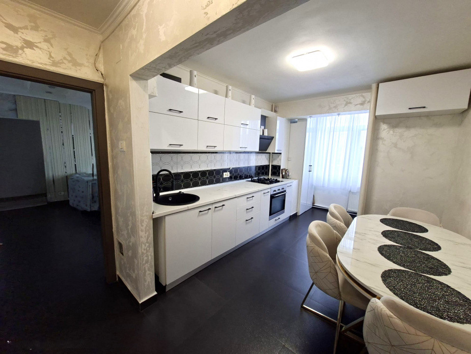 De vanzare 3 camere-renovat-Cal. Giulesti 52, langa parc Marin Preda