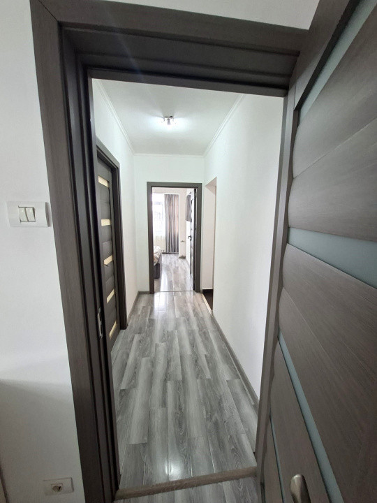 De vanzare 3 camere-renovat-Cal. Giulesti 52, langa parc Marin Preda