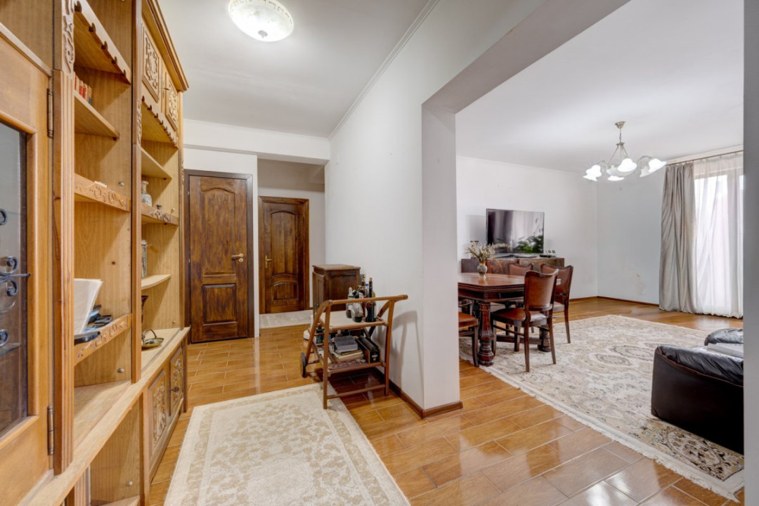 ADUNATII-COPACENI - APARTAMENT 100 MP, LOT 787 MP!