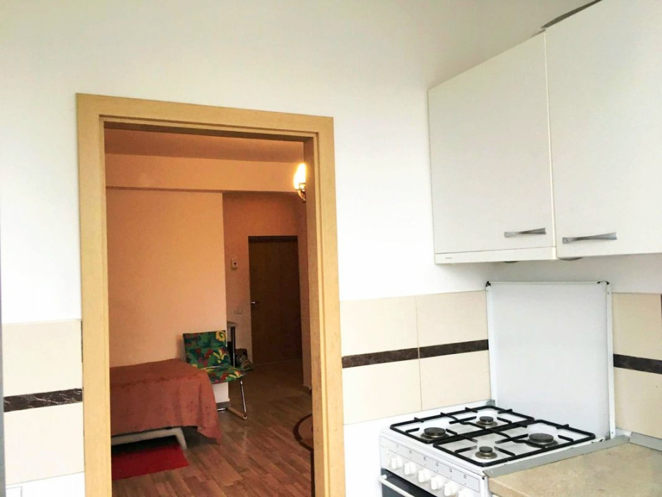 Garsonieră spațioasă, 41 mp. in Prelungirea Ghencea - Ideală pentru investitie.