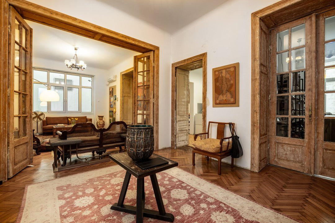 Apartament interbelic premium – 127 mp | Vilă monument istoric | Piata Victoriei