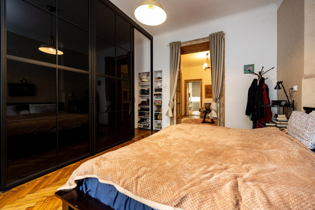 Apartament interbelic premium – 127 mp | Vilă monument istoric | Piata Victoriei