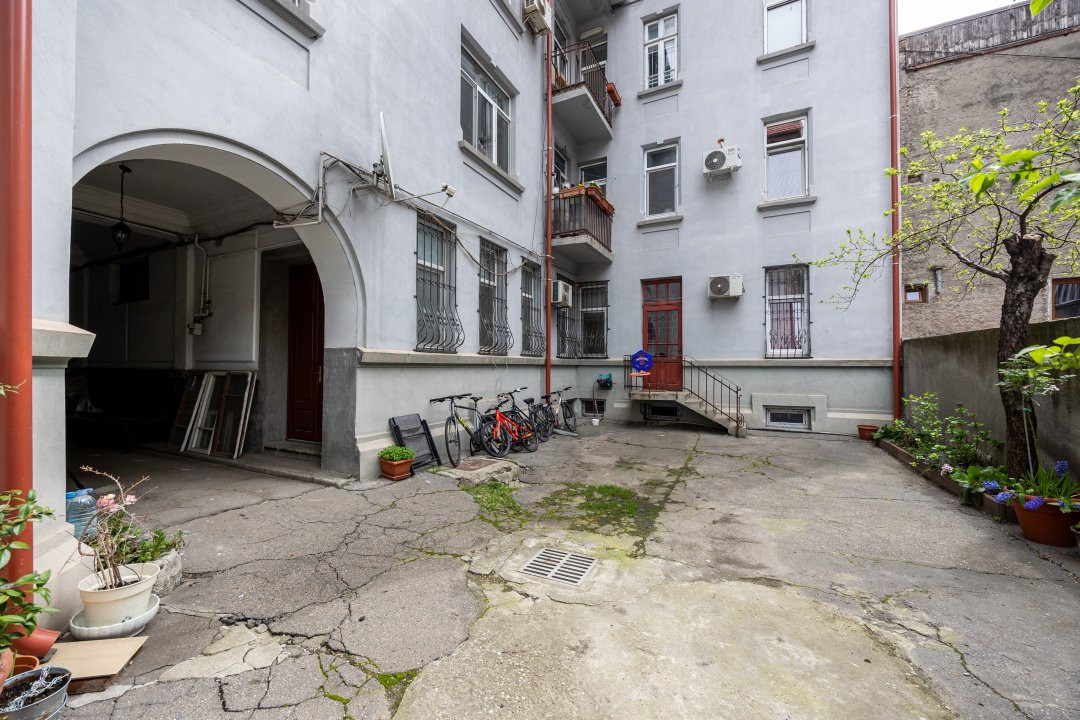 Apartament interbelic premium – 127 mp | Vilă monument istoric | Piata Victoriei