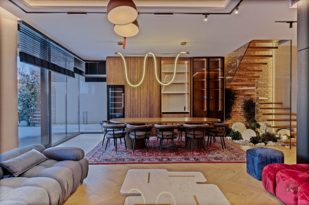 Vila de inchiriat- 6 camere- piscina - pompe de caldura