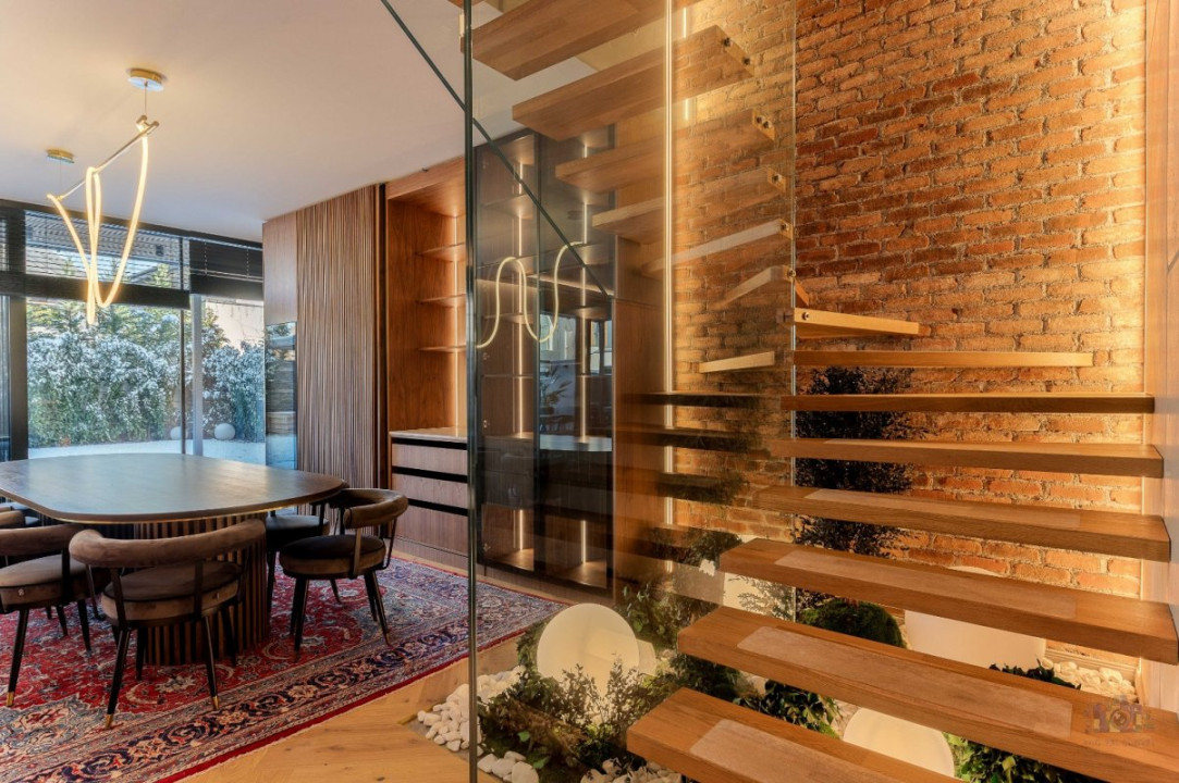 Vila de inchiriat- 6 camere- piscina - pompe de caldura