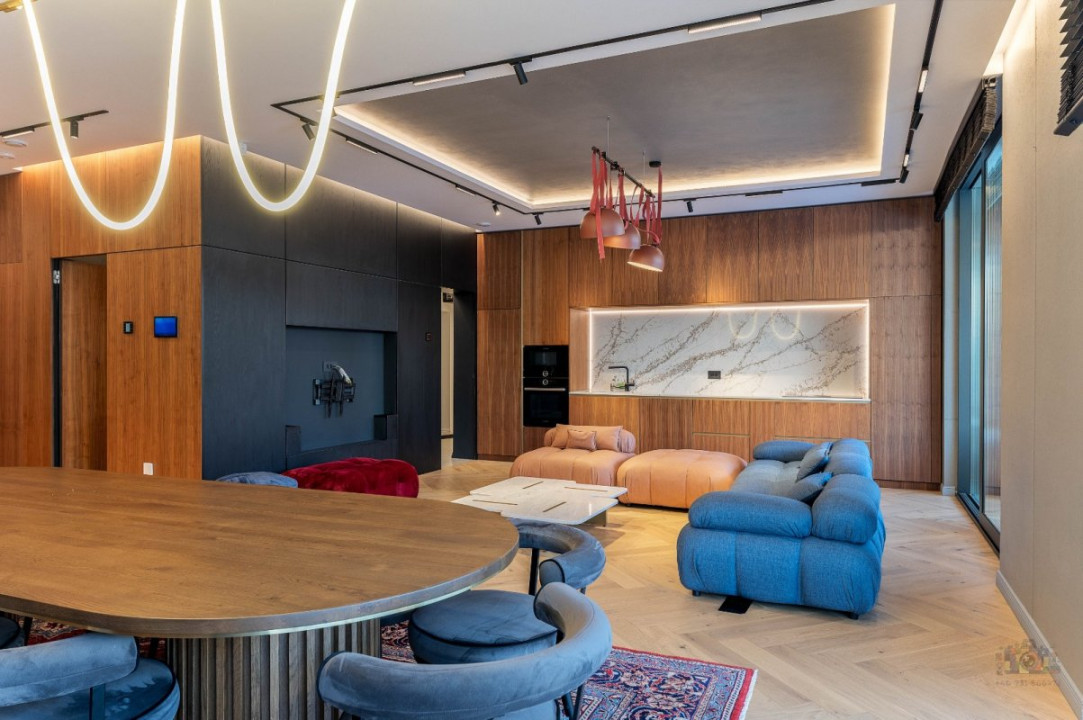 Vila de inchiriat- 6 camere- piscina - pompe de caldura