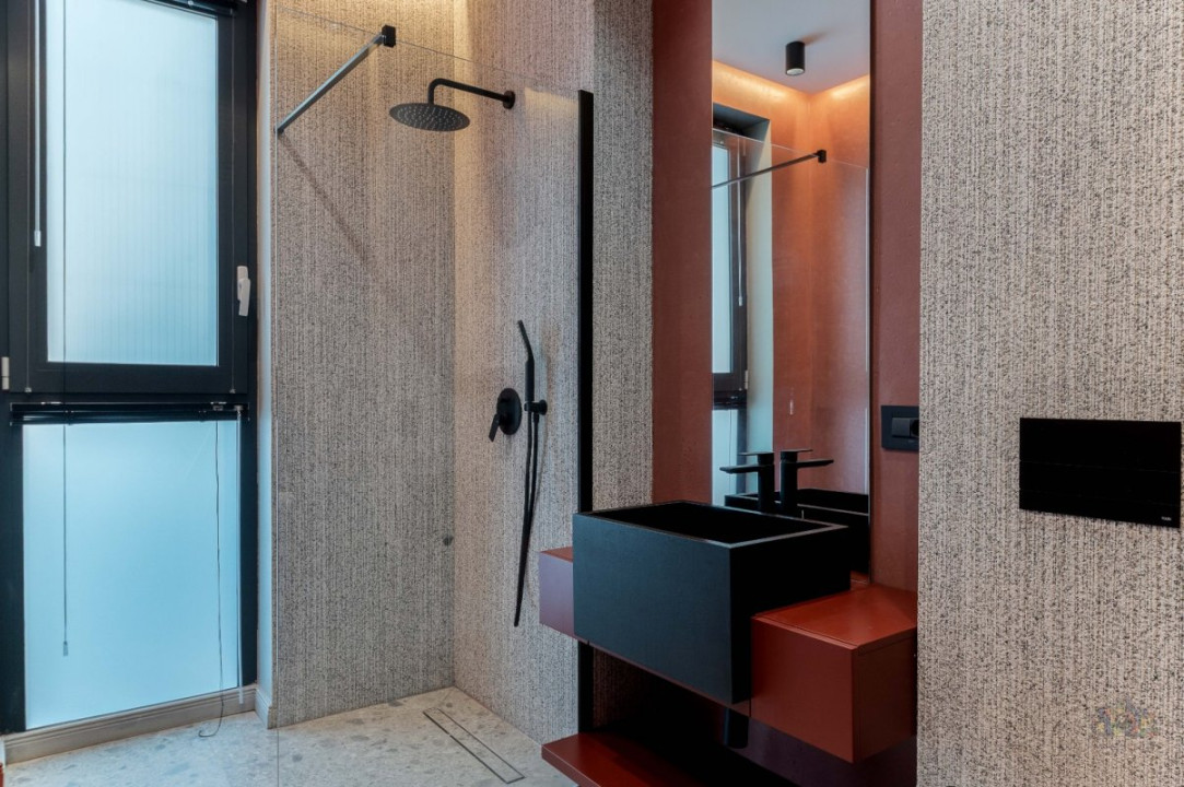 Vila de inchiriat- 6 camere- piscina - pompe de caldura