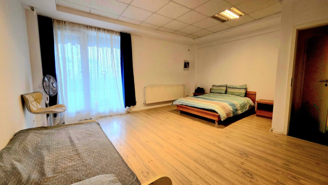 Apartament cu 5 camere-239 mp. utili si terasa 356 mp. in Prel. Ghencea-parter