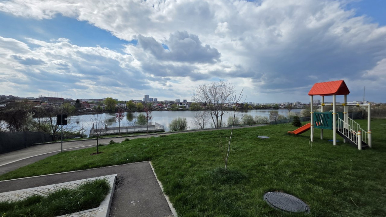 3 Camere Mobilat si Utilat Modern - Complex pe Malul Lacului